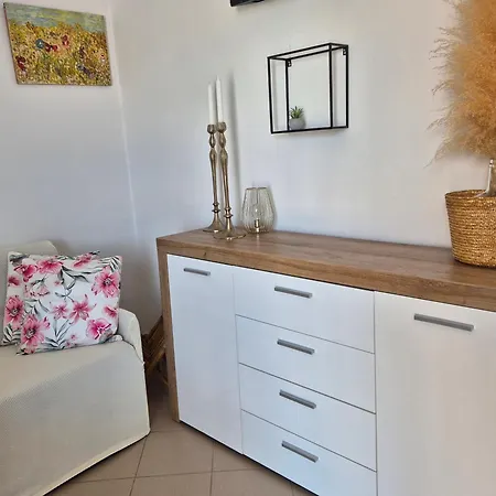 Apartment David Postira